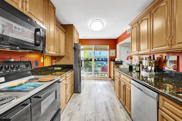 3302 Farragut Street 5C, Hollywood, FL 33021