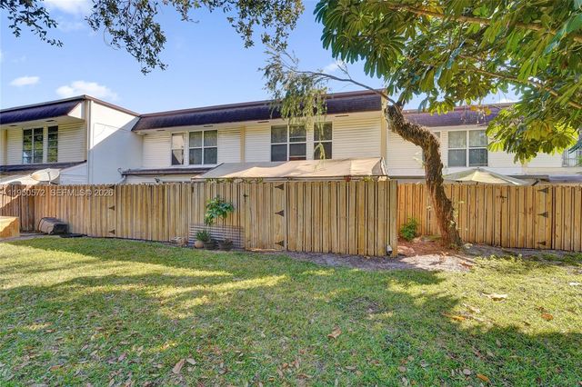 3302 Farragut Street 5C, Hollywood, FL 33021