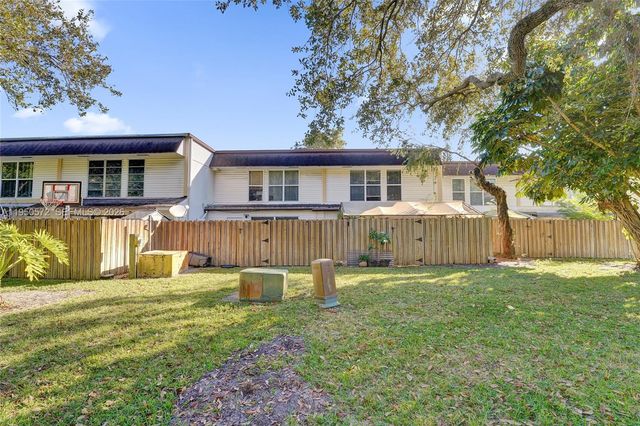 3302 Farragut Street 5C, Hollywood, FL 33021