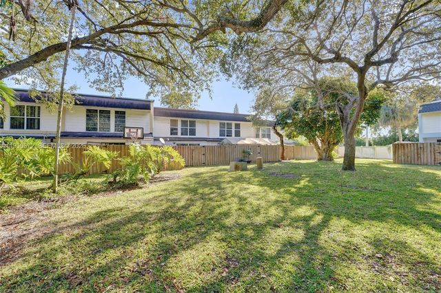 3302 Farragut Street 5C, Hollywood, FL 33021