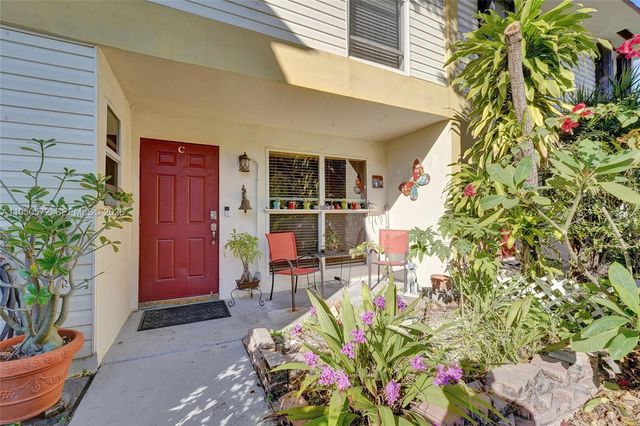 3302 Farragut Street 5C, Hollywood, FL 33021