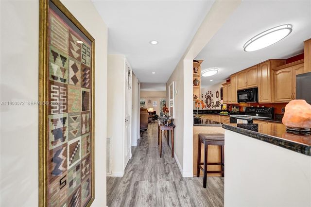 3302 Farragut Street 5C, Hollywood, FL 33021