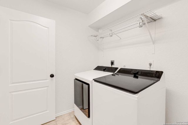 438 Tiger Hills, San Antonio, TX 78251