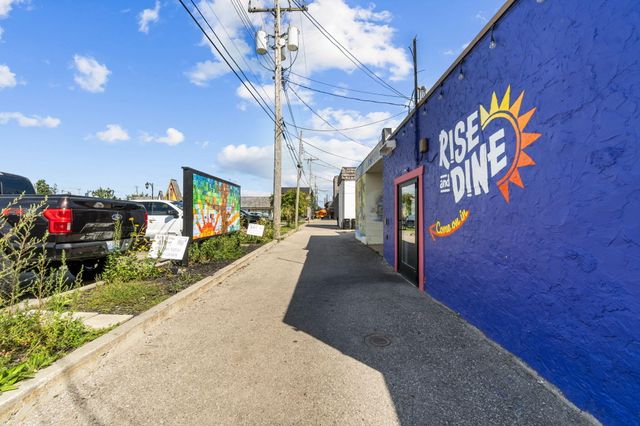 324 W Main Street, Gaylord, MI 49735