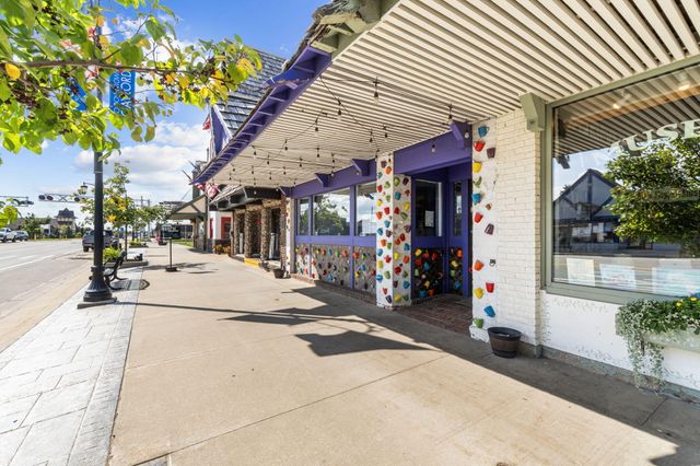 324 W Main Street, Gaylord, MI 49735