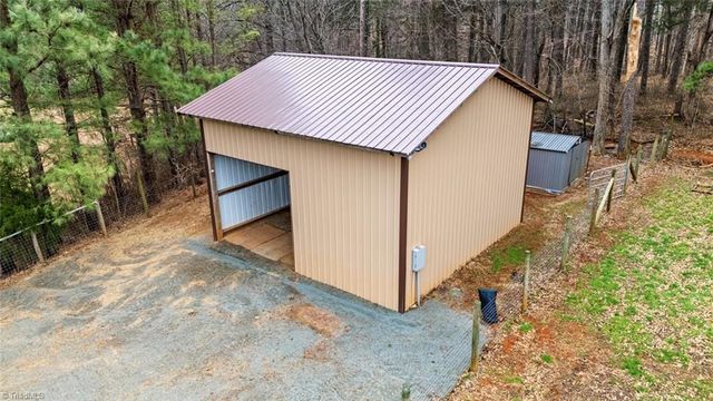 4872 Thom Road, Mebane, NC 27302