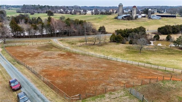 4872 Thom Road, Mebane, NC 27302