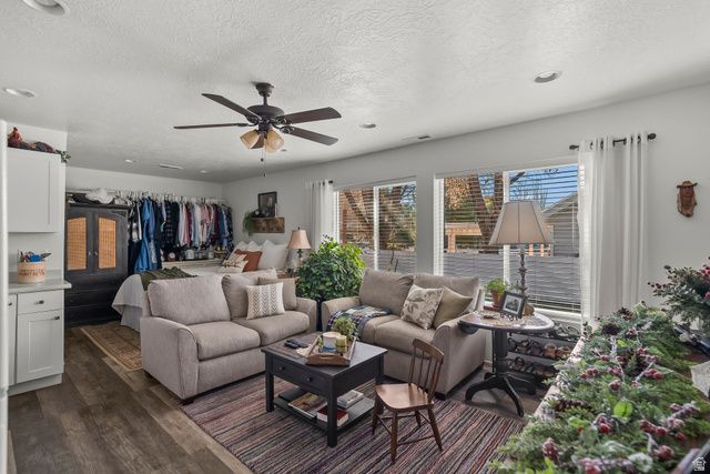 1217 W TOPAZ RD, St. George, UT 84770