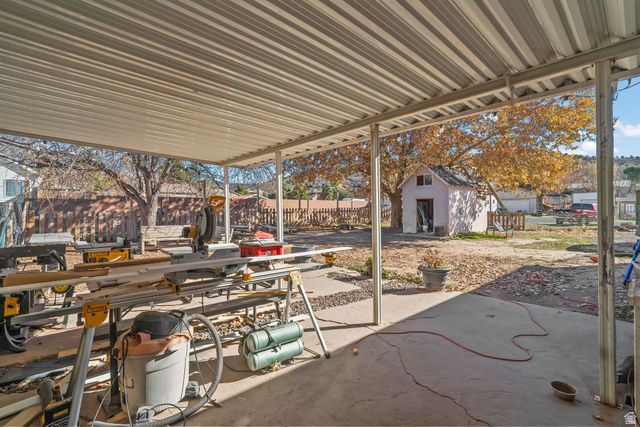 1217 W TOPAZ RD, St. George, UT 84770