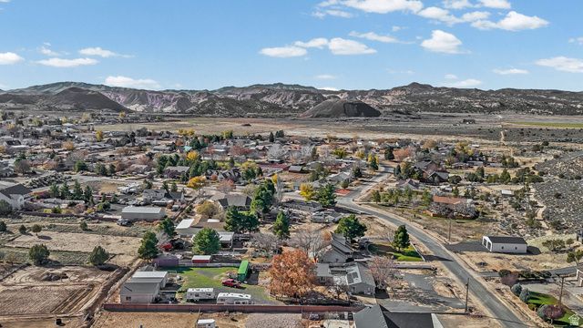 1217 W TOPAZ RD, St. George, UT 84770