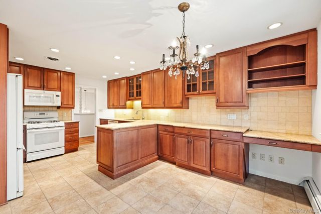 32 Bramble Brook Road, Ardsley, NY 10502