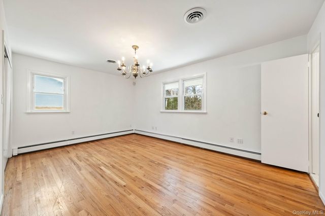 32 Bramble Brook Road, Ardsley, NY 10502