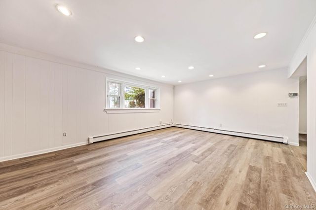 32 Bramble Brook Road, Ardsley, NY 10502