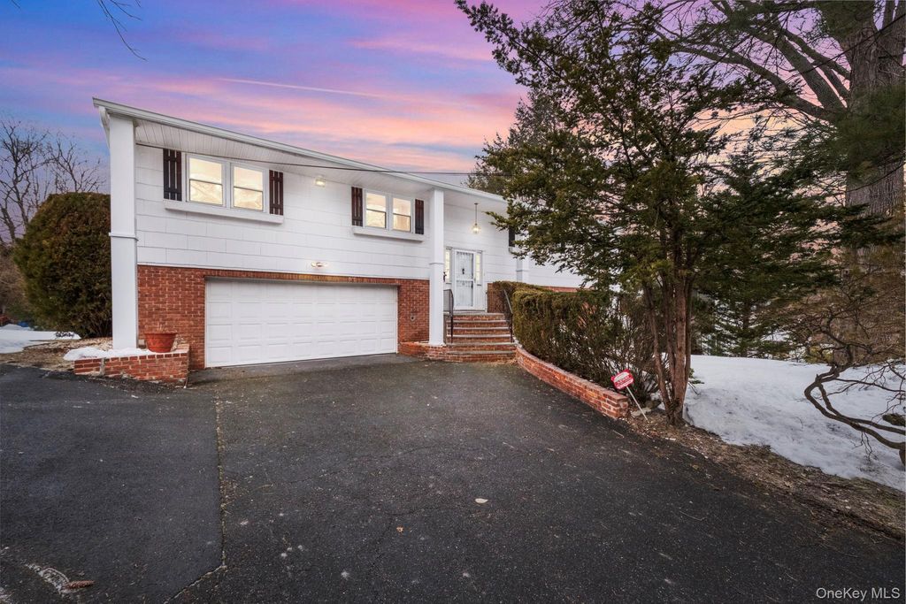 32 Bramble Brook Road, Ardsley, NY 10502