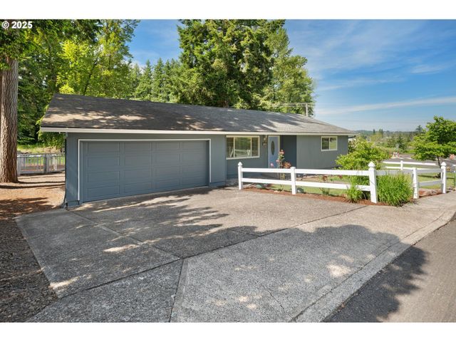 750 Ne HILL Way, Estacada, OR 97023