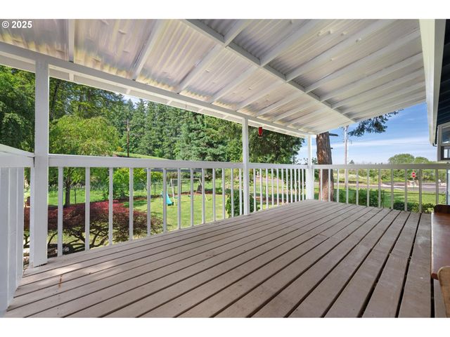 750 Ne HILL Way, Estacada, OR 97023