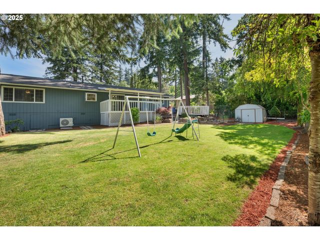 750 Ne HILL Way, Estacada, OR 97023