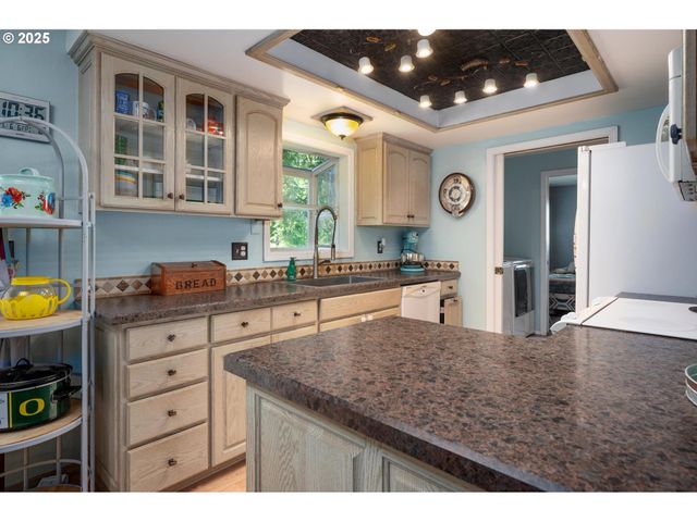 750 Ne HILL Way, Estacada, OR 97023