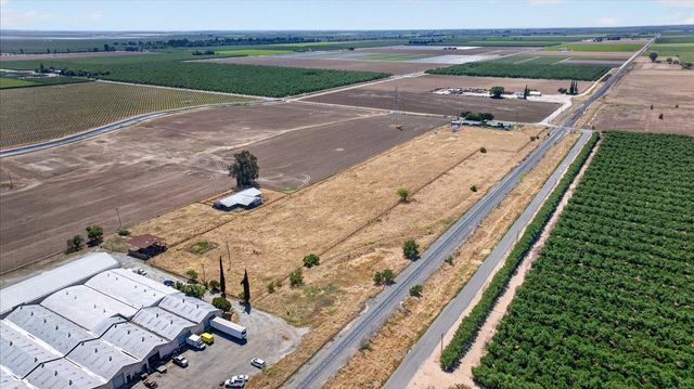 704 N Hayes Avenue, Fresno, CA 93723