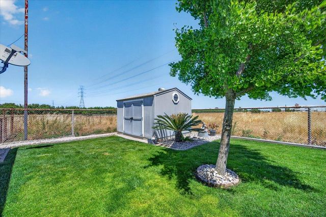 704 N Hayes Avenue, Fresno, CA 93723