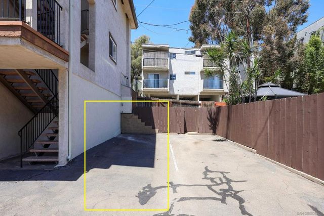 2040 Robinson C, San Diego, CA 92104