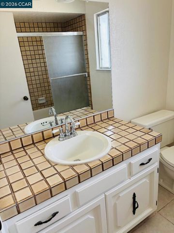 2814 Harris Dr, Antioch, CA 94509