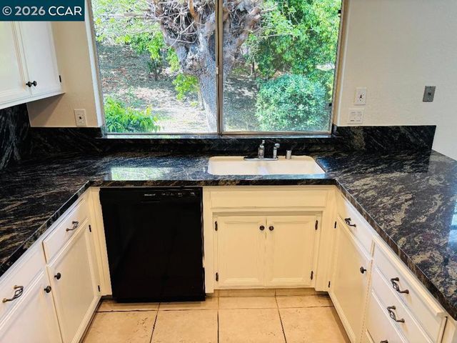 2814 Harris Dr, Antioch, CA 94509