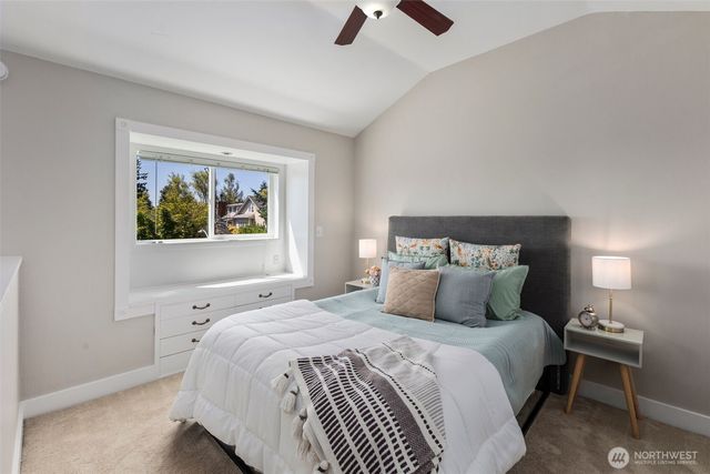 340 NE 53rd Street, Seattle, WA 98105