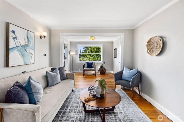 340 NE 53rd Street, Seattle, WA 98105