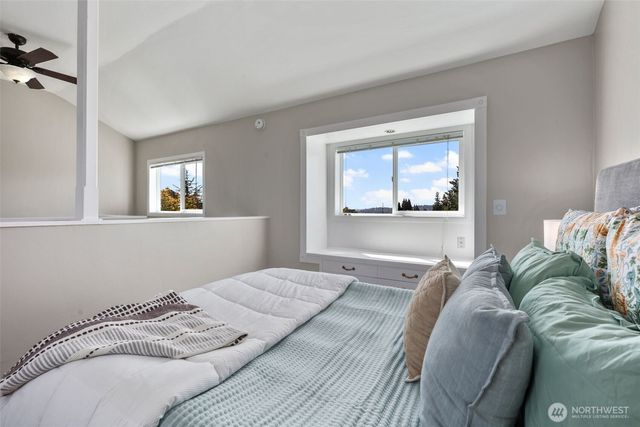 340 NE 53rd Street, Seattle, WA 98105