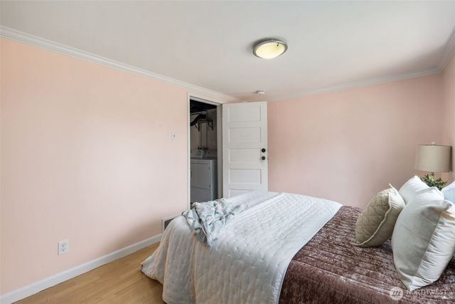 340 NE 53rd Street, Seattle, WA 98105