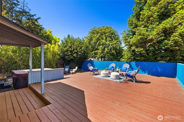 340 NE 53rd Street, Seattle, WA 98105