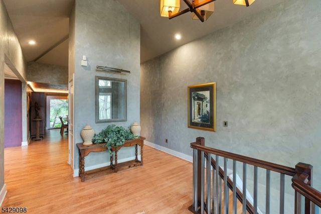 174 Bliss Rd, Mendham Boro, NJ 07945
