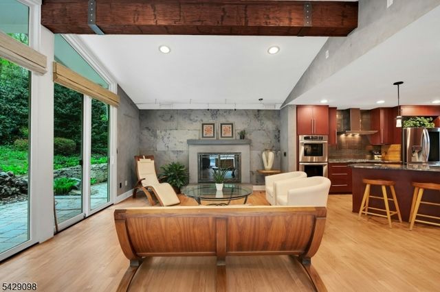 174 Bliss Rd, Mendham Boro, NJ 07945