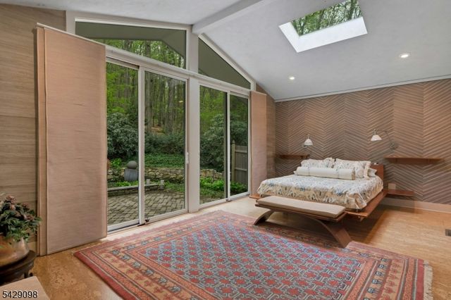174 Bliss Rd, Mendham Boro, NJ 07945