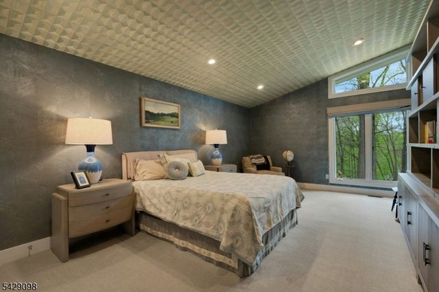 174 Bliss Rd, Mendham Boro, NJ 07945