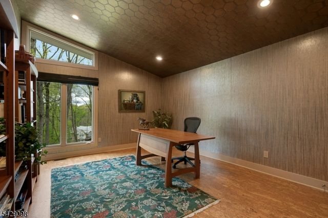 174 Bliss Rd, Mendham Boro, NJ 07945