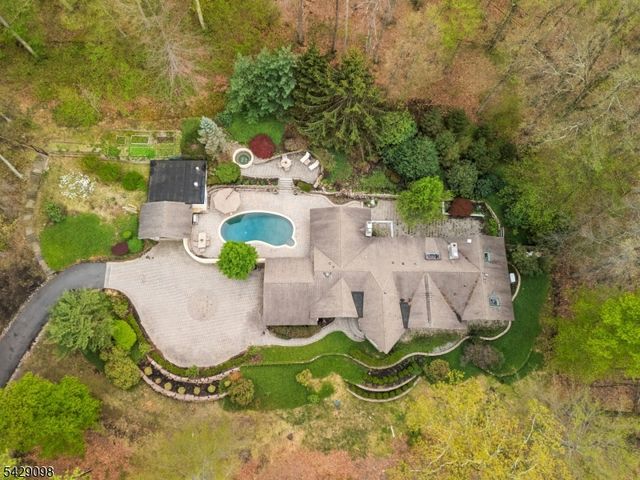 174 Bliss Rd, Mendham Boro, NJ 07945