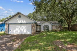 1390 Tara Dawn Ln, Pensacola, FL 32534