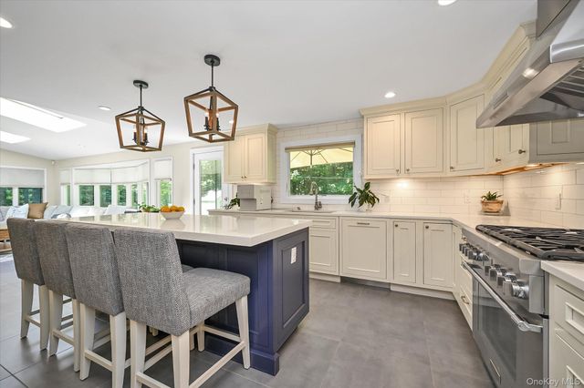 51 Deepdale Drive, Manhasset, NY 11030