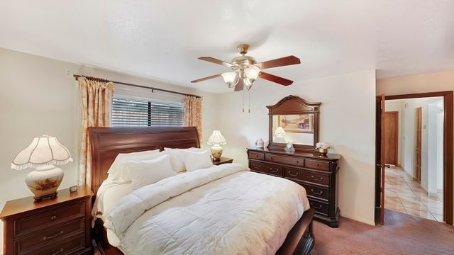 2323 E Hillcrest Avenue, Visalia, CA 93292