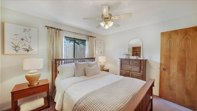 2323 E Hillcrest Avenue, Visalia, CA 93292