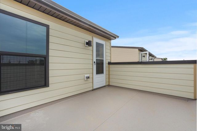 4770 TOWNE SQUARE BLVD, Suitland, MD 20746