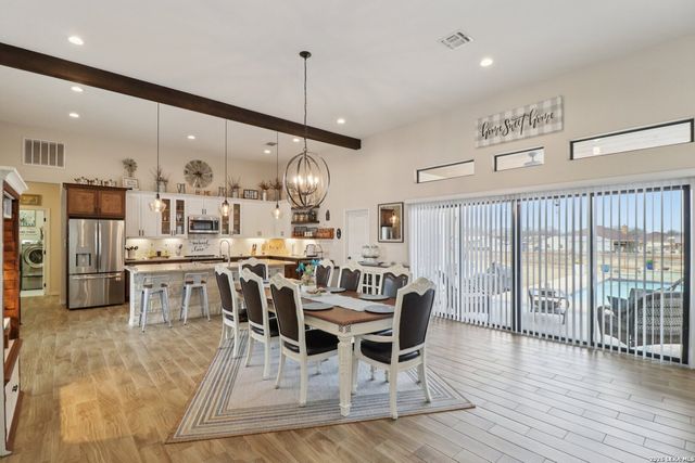 311 Abrego Lake, Floresville, TX 78114