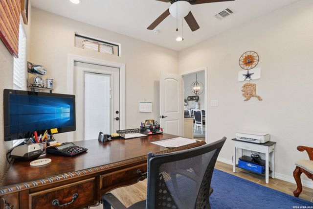 311 Abrego Lake, Floresville, TX 78114