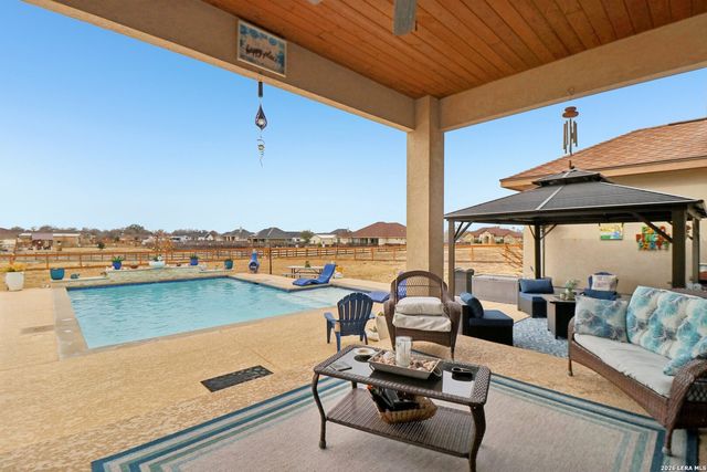 311 Abrego Lake, Floresville, TX 78114