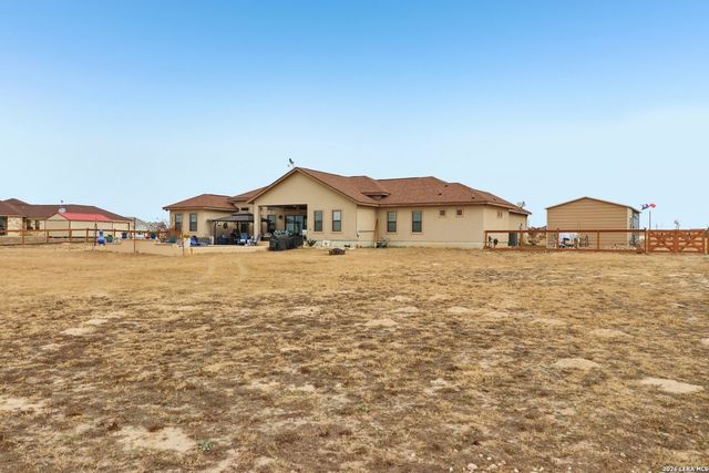 311 Abrego Lake, Floresville, TX 78114