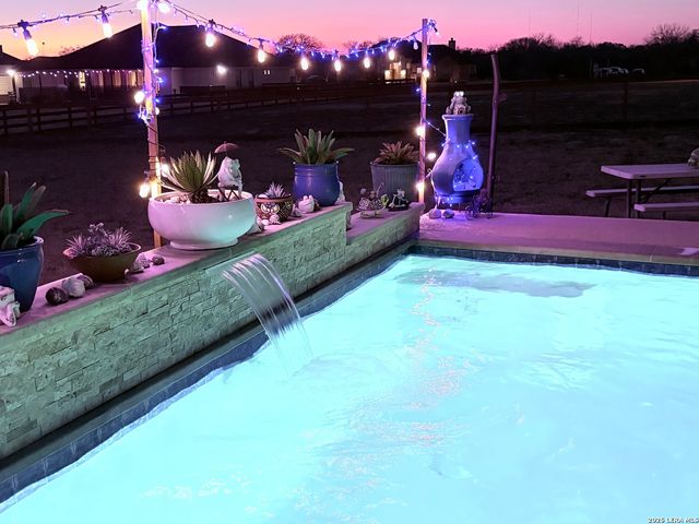 311 Abrego Lake, Floresville, TX 78114