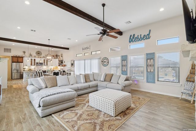 311 Abrego Lake, Floresville, TX 78114