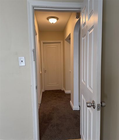 16800 Asbury Park, Detroit, MI 48235